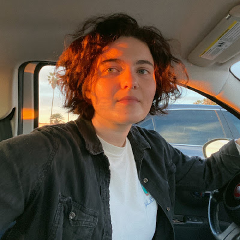 Meet your Posher, Olivia